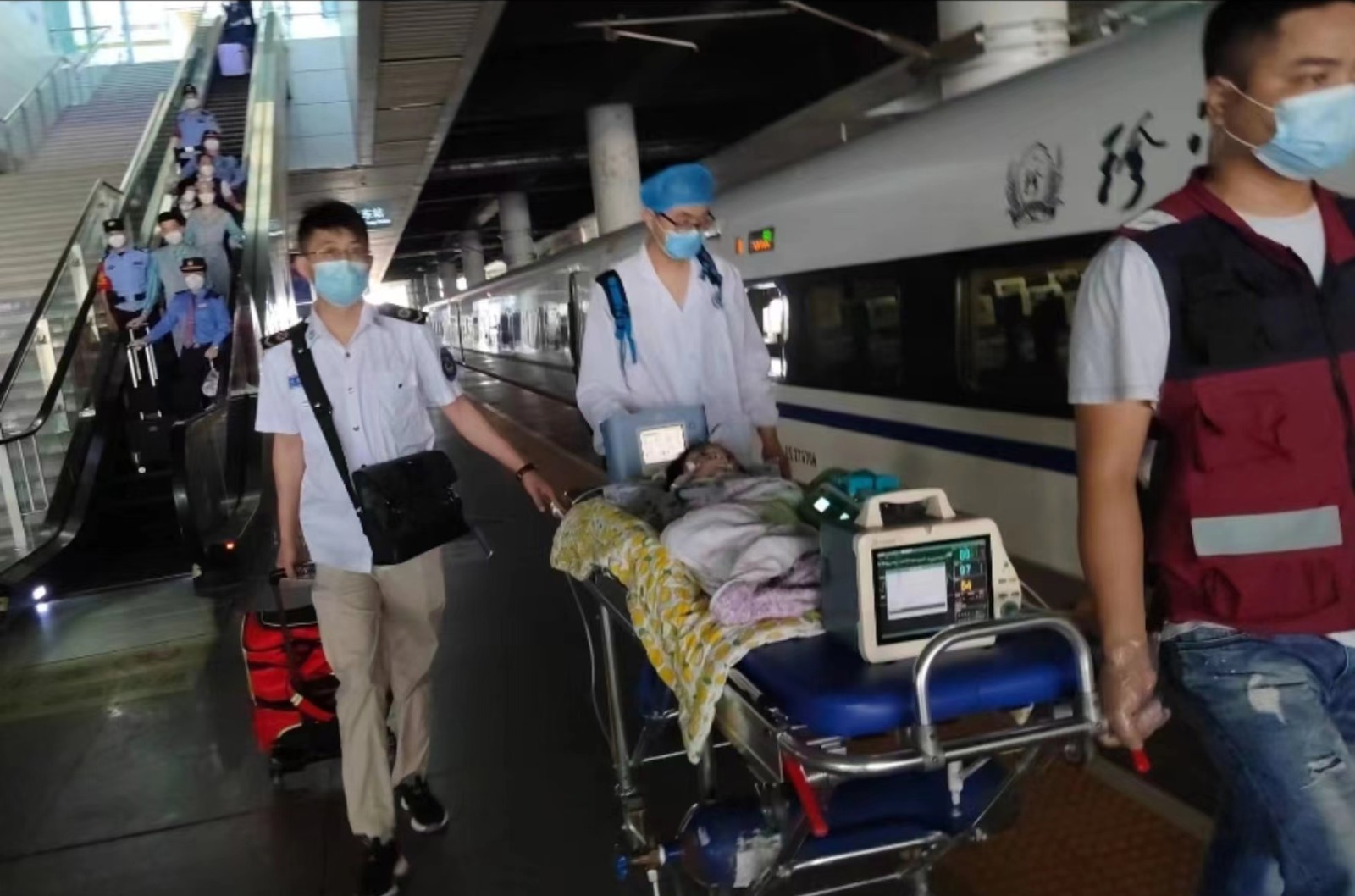 达州高铁转运公司